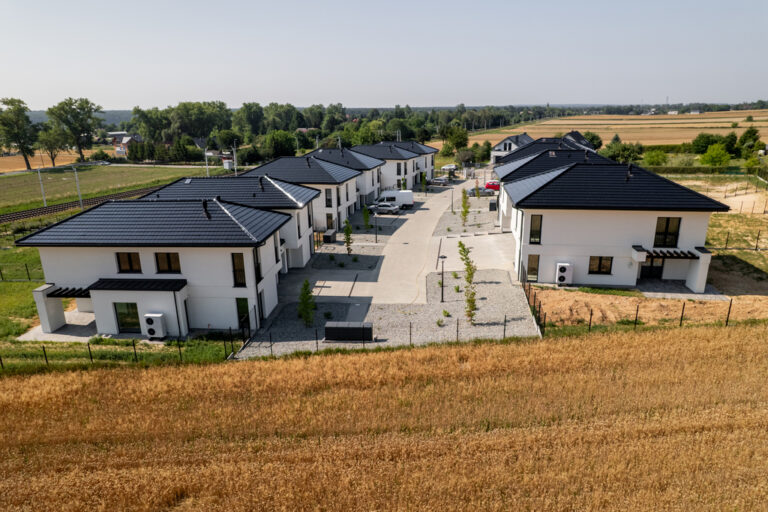 Gotowy dom 150&nbsp;m² | ogród 834&nbsp;m² | taras z&nbsp;widokiem na&nbsp;zalew