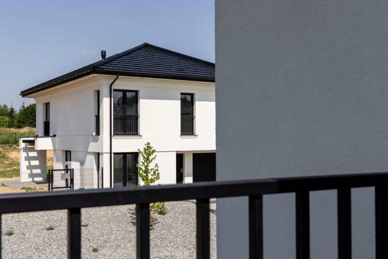 Gotowy dom 150&nbsp;m² | duży ogród 1010&nbsp;m² | widok na&nbsp;zalew | Lublin