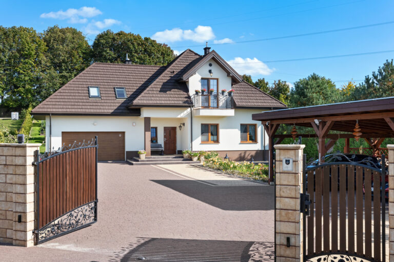 Elegancki dom dla&nbsp;rodziny | 6&nbsp;pokoi | Duży ogród 3200m