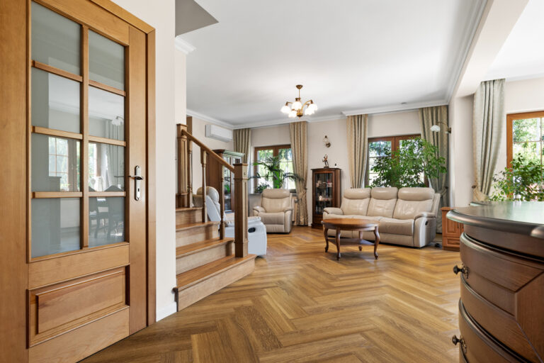 Elegancki dom dla&nbsp;rodziny | 6&nbsp;pokoi | Duży ogród 3200m